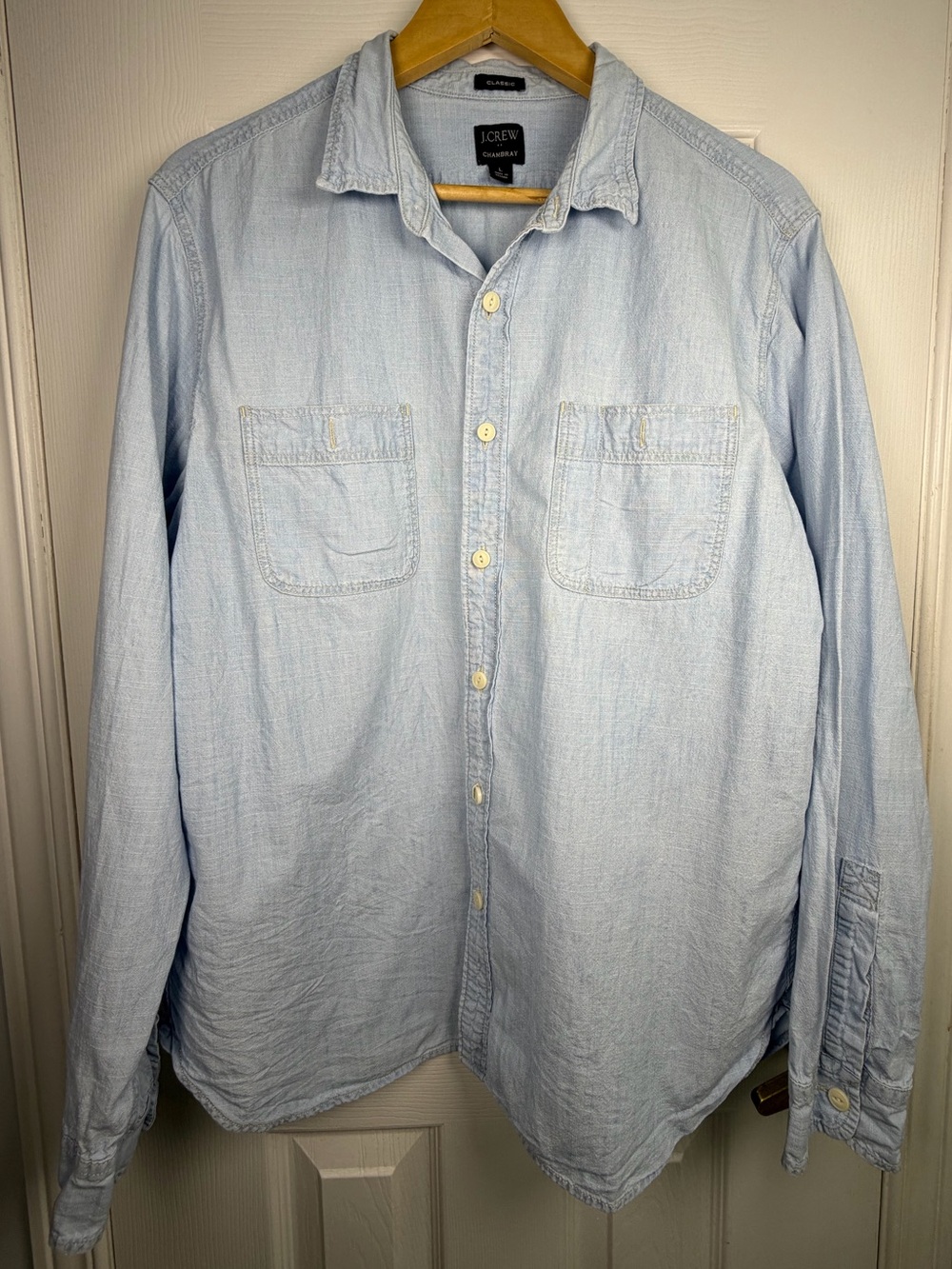 J. Crew Re-imagined Chambray Shirt L Classic Light Blue Cotton Button-Down Prep
